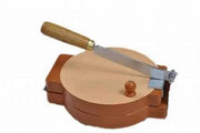 Wooden Roti Maker